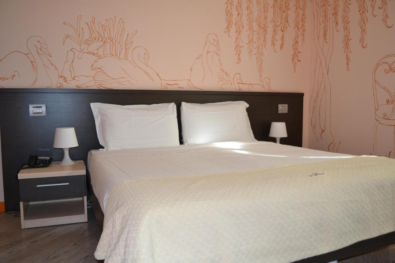 Cornelle Hotel Valbrembo エクステリア 写真